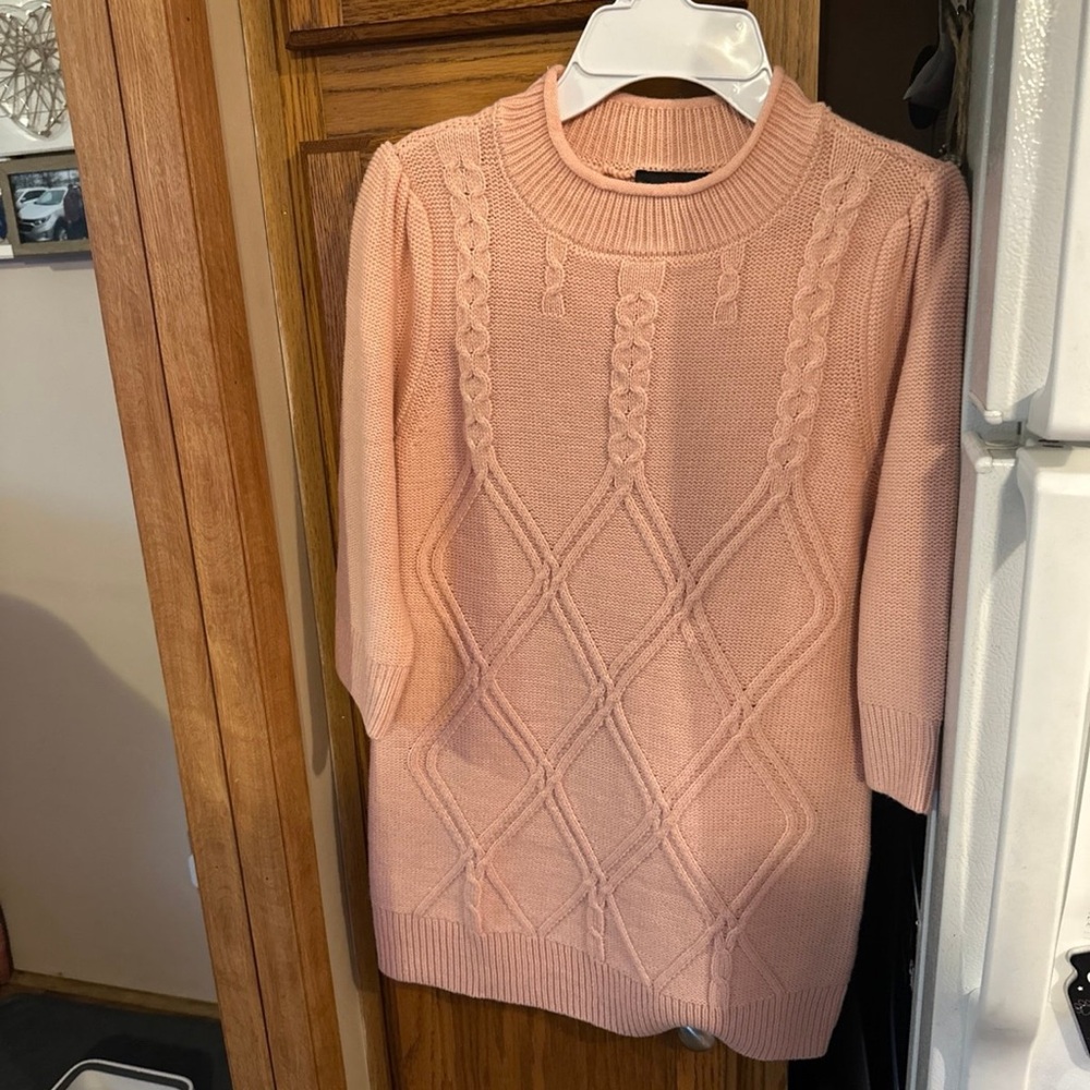 iZ girl sweater